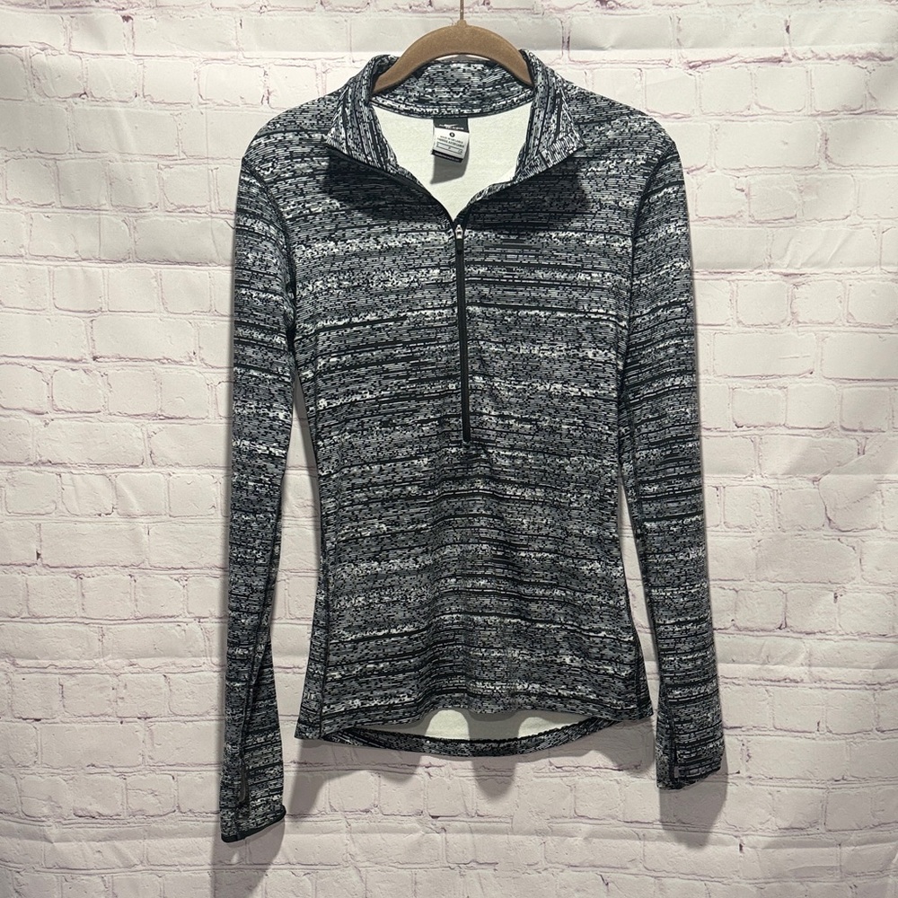 Nike Women's Black and Gray Long Sleeve lightweight Athletic Pullover Size Small